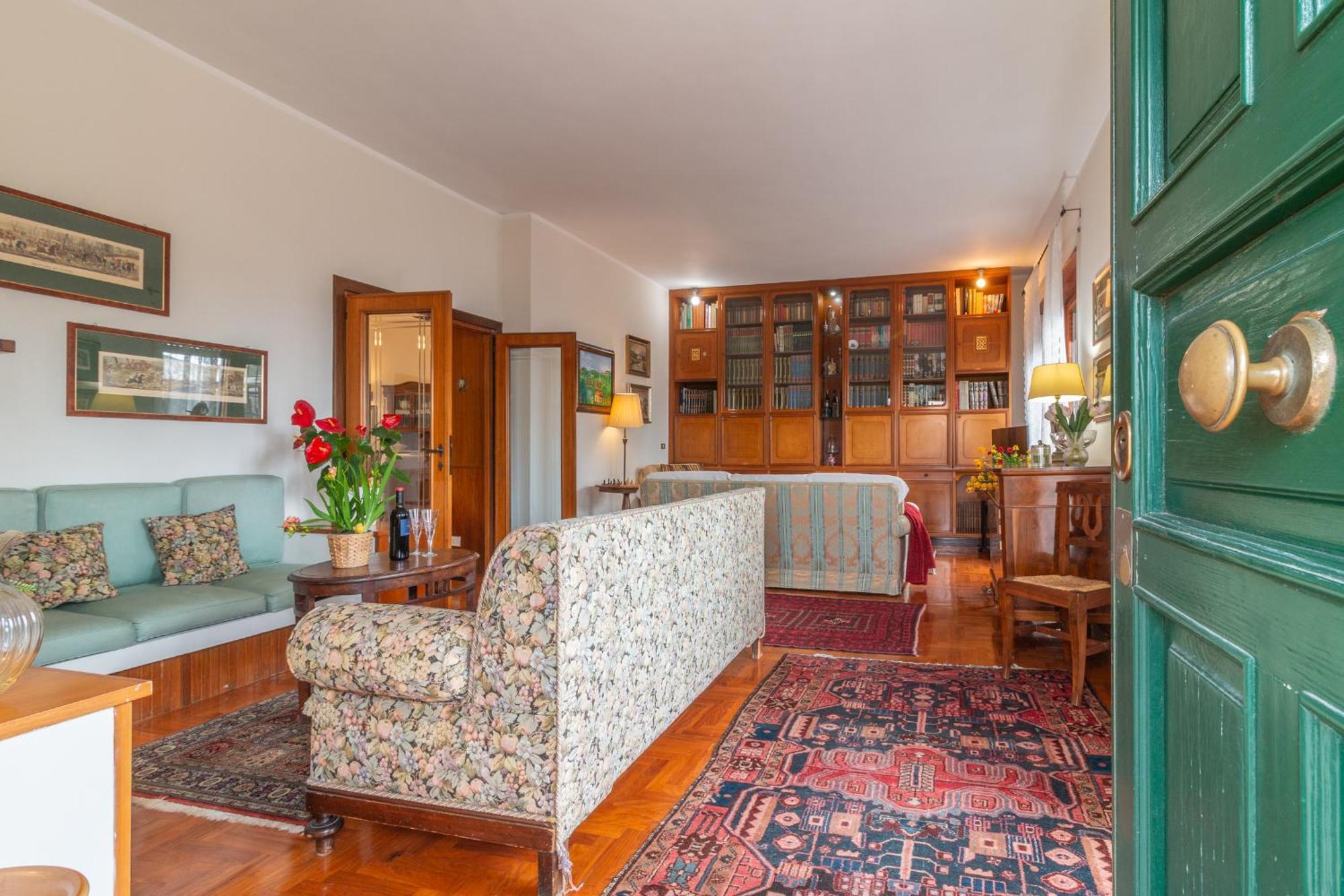 Spaziosa Villa Bifamiliare Campagnano Di Roma Exterior foto